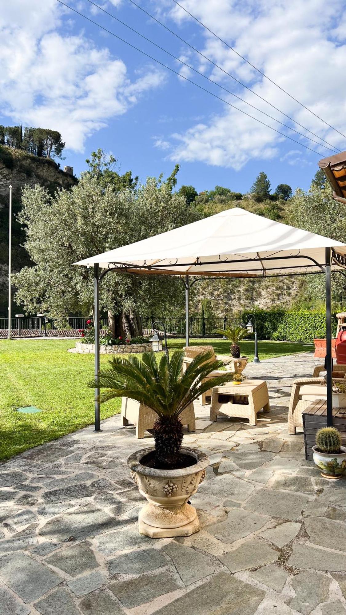 Appartement Giardino Sul Fiume à Ascoli Piceno Extérieur photo